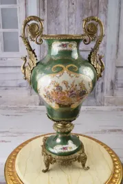 zielony-zlocony-porcelanowy-wazon-amfora-puchar-secesja-elementy-z-brazu