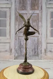 elf-ze-skrzydlami-w-stylu-art-deco-figura-rzezba-z-brazu