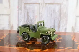 wojskowy-samochod-jeep-model-metalowy-kolekcjonerski-zabawka-wojskowa