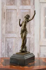naga-kobieta-grecka-tancerka-akt-figura-z-brazu-rzezby-z-brazu
