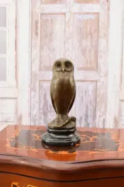 dostojna-sowa-uczen-student-figura-z-brazu