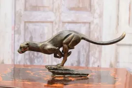 pedzacy-gepard-lampart-tygrys-figura-z-zeliwa