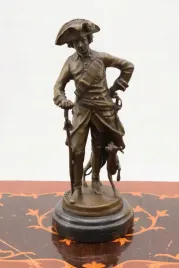 fryderyk-ii-z-psem-mysliwy-rzezba-figura-z-brazu