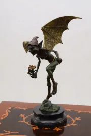 chochlik-gnom-skrzat-goblin-figura-z-brazu