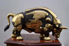 nowoczesny-byk-abstrakcja-bull-figura-z-brazu