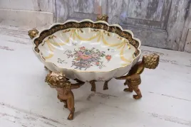 porcelanowa-patera-okuta-brazem-amory-anioly