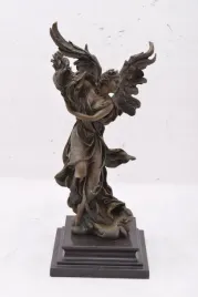 demeter-grecka-bogini-ceres-figura-z-brazu