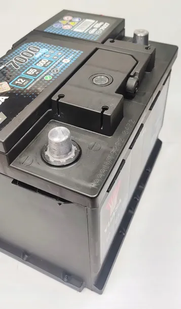 akumulator-65ah-600a-p-yuasa-efb-start-stop-typ-samochodu-autobusy-samochody-dostawcze-samochody-osobowe