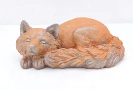 zeliwna-stara-rustykalna-figura-spiacy-lis-lisek