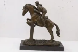 dzokej-jazda-konna-kon-konik-figura-z-brazu