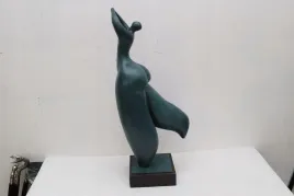 lgarska-kobieta-akt-tancerka-76cm-figura-z-brazu