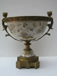 krolewska-waza-amfora-secesja-braz-porcelana