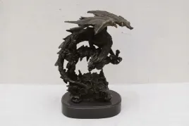 orly-atakujace-smoka-orzel-smok-figura-z-brazu