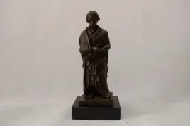 mozart-kompozytor-wirtuoz-figura-z-brazu-grawer