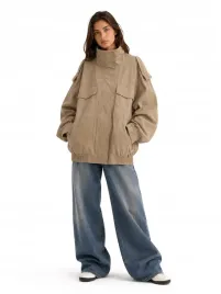 damska-kurtka-bezowa-z-golfem-imitacja-skory-oversize-rozmiar-xs