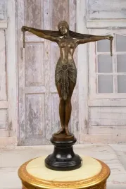 demetre-chiparus-kobieta-tancerka-z-szalem-figura-rzezba-z-brazu