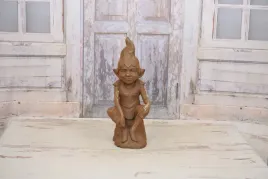 zeliwna-stara-figura-gnom-skrzat-goblin-ozdoba-ogrodowa-dekoracja