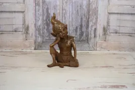 zeliwna-stara-figura-gnom-skrzat-goblin-ozdoba-ogrodowa-dekoracja