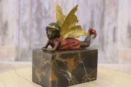 wrozka-w-czerwonej-sukience-calineczka-elf-lezy-figura-z-brazu