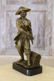 pirat-kapitan-zeglarz-skarb-figura-z-brazu-rzezba-dekoracja