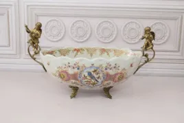biala-porcelanowa-patera-porcelana-braz-dwa-grajace-anioly-ptak