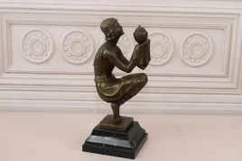 kucajaca-kobieta-oblivion-figura-z-brazu-art-deco-akt-rzezba-z-francji