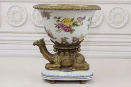 patera-z-wielbladem-orientalna-porcelana-okuta-brazem-figura-wielblad