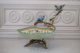 zielona-porcelanowa-patera-ptaki-na-galezi-porcelana-braz-ozdoba