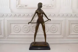 akt-kobiety-niewolnica-figura-rzezba-z-brazu-erotyk