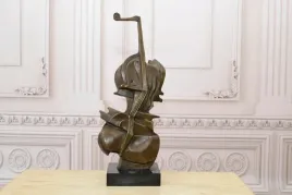 gitara-skrzypce-salvador-dali-figura-z-brazu-abstrakcja-prezent