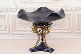 porcelanowa-kobaltowa-patera-labedzie-z-brazu-prezent-na-slub
