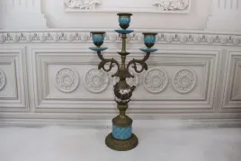 swiecznik-porcelanowy-porcelana-braz-niebieskie-syng