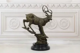 dostojny-jelen-figura-mysliwska-rzezba-z-brazu-prezent-dekoracja