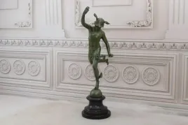 merkury-hermes-figura-z-brazu-rzezba-patron-biznes-ozdoba
