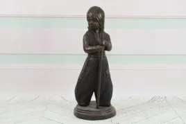 alladyn-z-patykiem-beduin-arab-figura-rzezba-z-brazu-dekoracja
