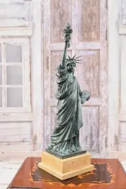 duzy-posag-statua-wolnosci-nowy-jork-usa-figura-z-brazu-prezent-62cm
