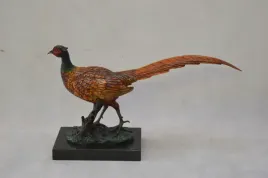 bazant-figura-z-brazu-mysliwska-rzezba-posag-prezent-dla-mysliwego