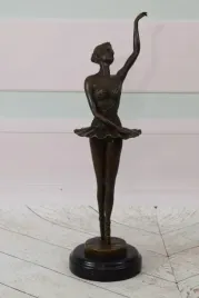 zmyslowa-tancerka-baletnica-kobieta-z-brazu-figura-braz-prezent