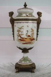 porcelanowy-wazon-waza-amfora-porcelana-braz-recznie-malowana-ozdoba