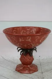 porcelanowa-waza-czerwony-puchar-amfora-porcelana-i-braz-kwiat-ozdoba