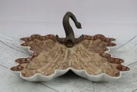 porcelanowa-patera-na-owoce-owocnik-porcelana-zdobienia-braz-kwiaty