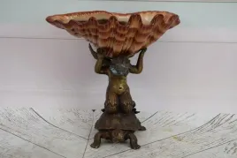porcelanowa-patera-muszla-porcelana-braz-aniol-amor-na-zolwiu-ozdoba