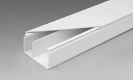 9x-korytko-elektroinstalacyjne-dzielone-50x30-3-biale-2-m-tadpol
