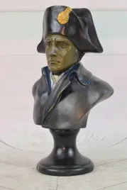 napoleon-bonaparte-popiersie-francuski-bohater-figura-z-brazu-rzezba