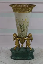 palacowy-porcelanowy-wazon-waza-zlote-anioly-porcelana-braz-ozdoba