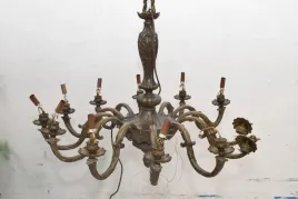 krolewski-antyczny-zyrandol-z-brazu-lampa-wiszaca-empire-12-ramienny