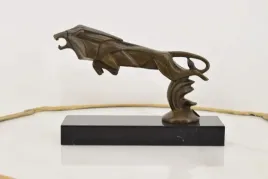 skaczacy-tygrys-lew-modernistyczna-figura-z-brazu-dekoracja-prezent