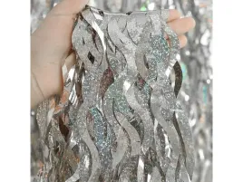 kurtyna-spirale-holograficzna-srebrna-100-x-200-cm