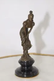 kobieta-w-sukience-tancerka-figura-rzezba-z-brazu-dekoracja-prezent