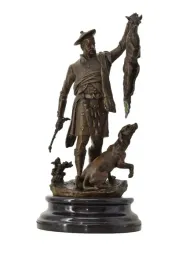 mysliwy-z-psem-polowanie-na-lisa-figura-rzezba-mysliwa-z-brazu-prezent